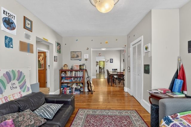 158 Albion St, Somerville, MA 02144