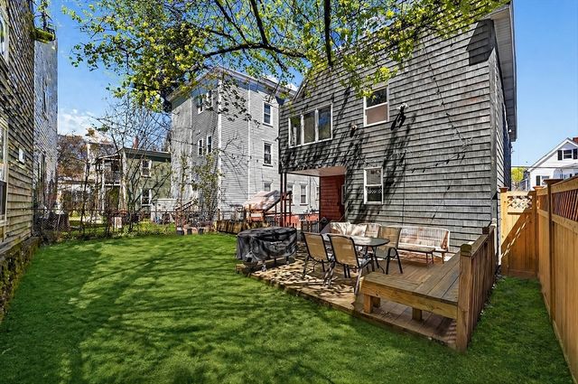 158 Albion St, Somerville, MA 02144