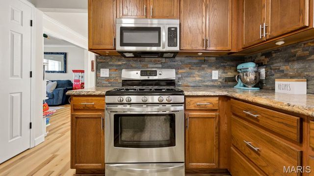 806 Whisper Creek Court, Wentzville, MO 63385
