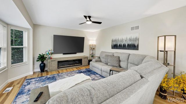 806 Whisper Creek Court, Wentzville, MO 63385