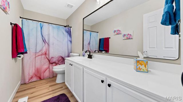 806 Whisper Creek Court, Wentzville, MO 63385
