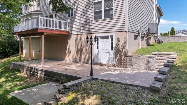 806 Whisper Creek Court, Wentzville, MO 63385