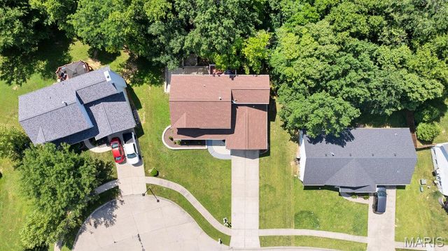 806 Whisper Creek Court, Wentzville, MO 63385