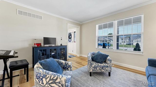806 Whisper Creek Court, Wentzville, MO 63385