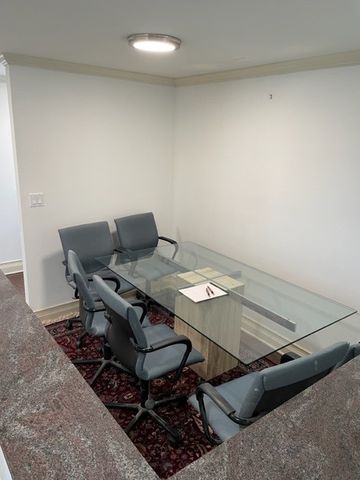 6252 N Lincoln Avenue 2, Chicago, IL 60659