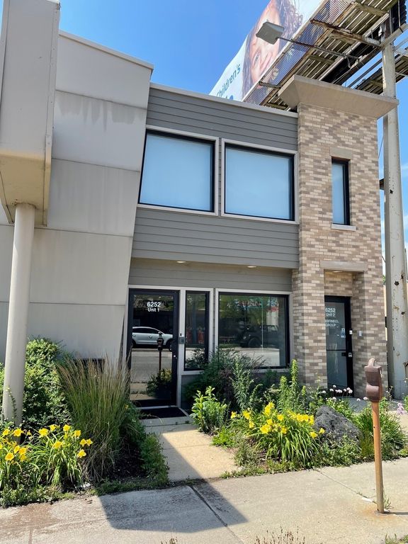 6252 N Lincoln Avenue 2, Chicago, IL 60659