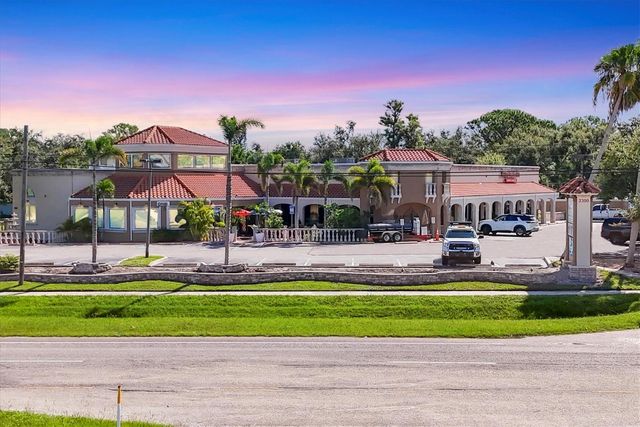 N TAMIAMI TRAIL, Nokomis, FL 34275