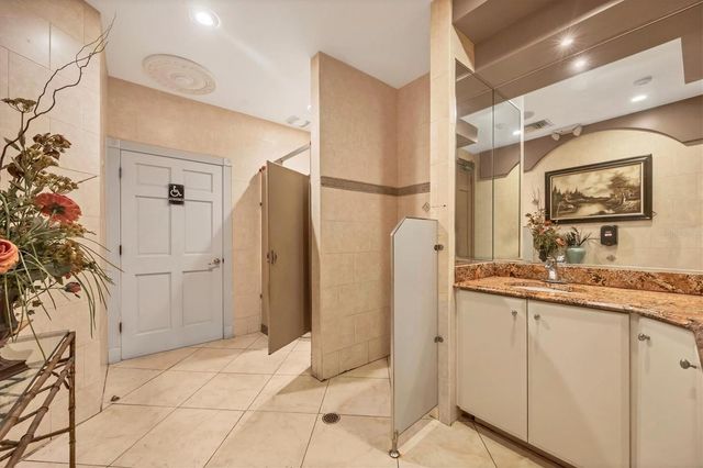 N TAMIAMI TRAIL, Nokomis, FL 34275