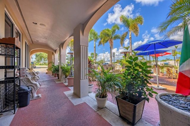 N TAMIAMI TRAIL, Nokomis, FL 34275