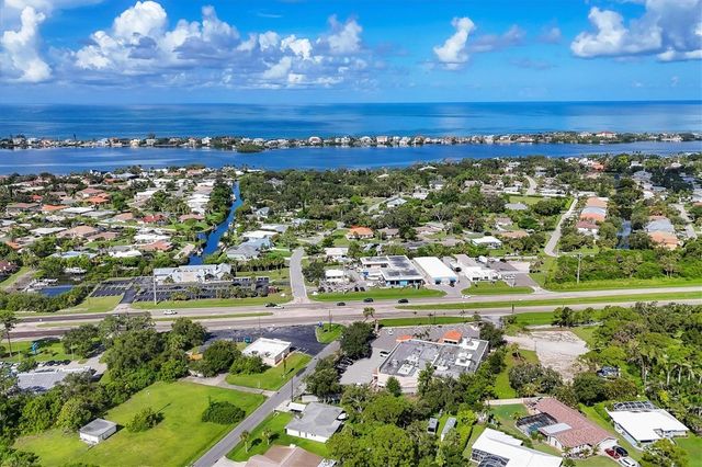 N TAMIAMI TRAIL, Nokomis, FL 34275