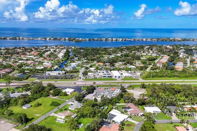 N TAMIAMI TRAIL, Nokomis, FL 34275