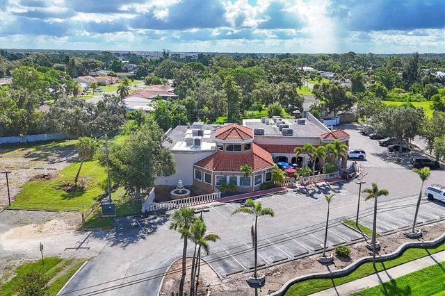 N TAMIAMI TRAIL, Nokomis, FL 34275