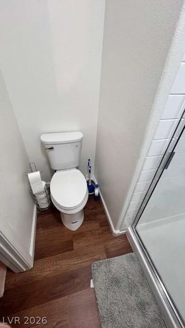 2111 Akamine Avenue, North Las Vegas, NV 89031