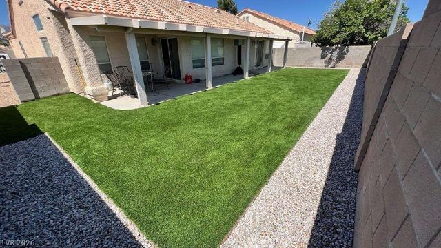 2111 Akamine Avenue, North Las Vegas, NV 89031