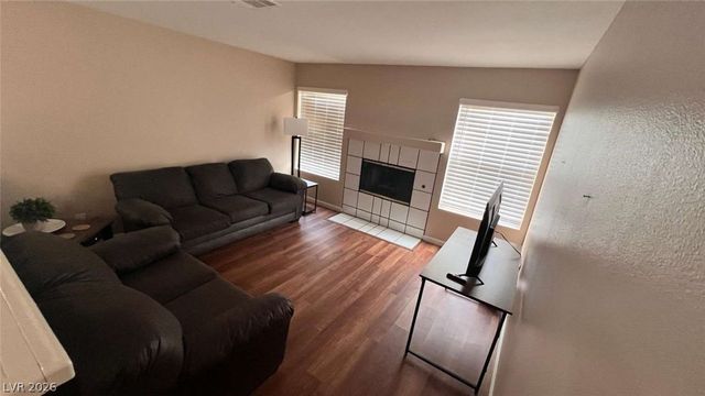 2111 Akamine Avenue, North Las Vegas, NV 89031