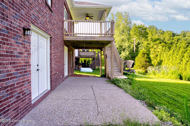 203 Deep Creek Dr, Shepherdsville, KY 40165