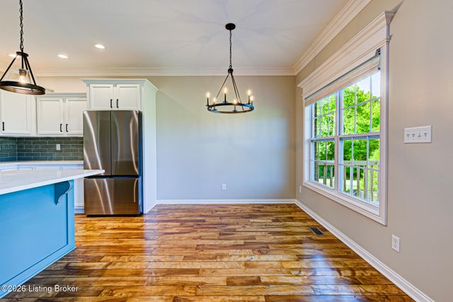 203 Deep Creek Dr, Shepherdsville, KY 40165