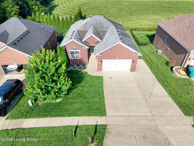 203 Deep Creek Dr, Shepherdsville, KY 40165