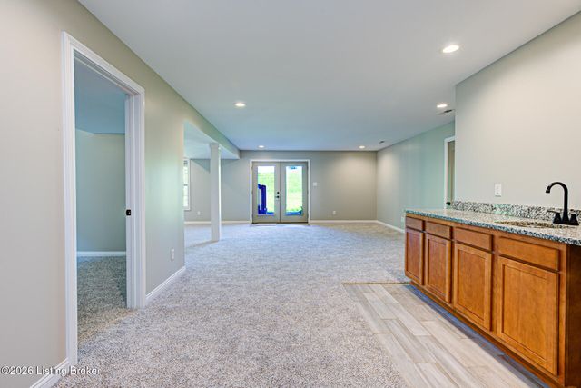 203 Deep Creek Dr, Shepherdsville, KY 40165