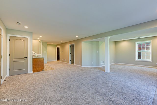 203 Deep Creek Dr, Shepherdsville, KY 40165