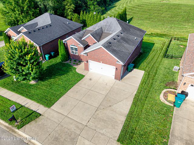 203 Deep Creek Dr, Shepherdsville, KY 40165