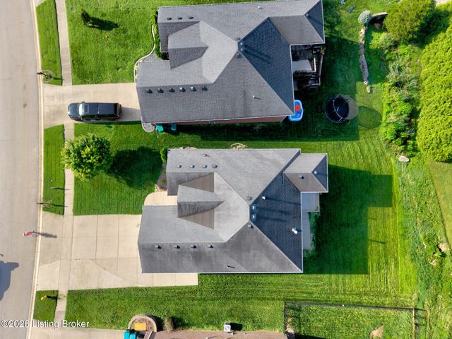 203 Deep Creek Dr, Shepherdsville, KY 40165