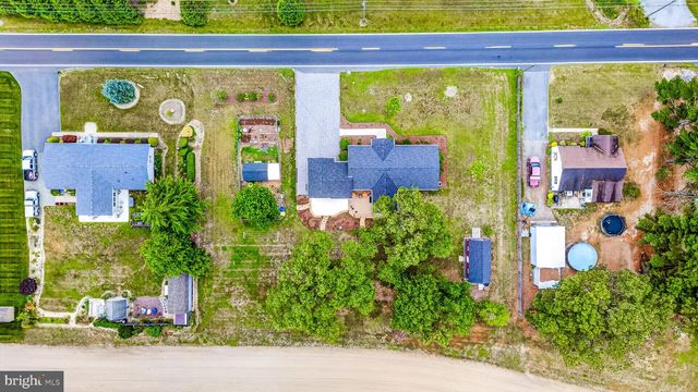 6713 HEARNS POND RD, Seaford, DE 19973