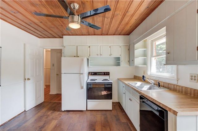 4594 Chamblee Tucker Road, Tucker, GA 30084
