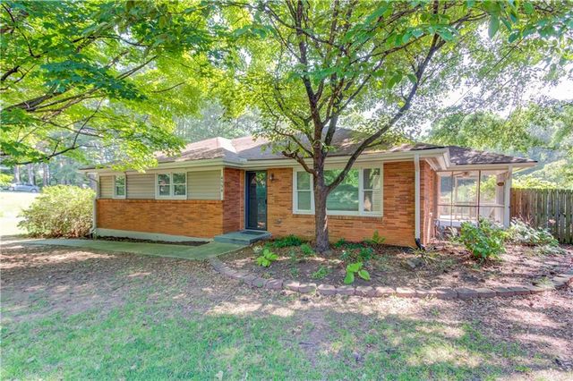 4594 Chamblee Tucker Road, Tucker, GA 30084