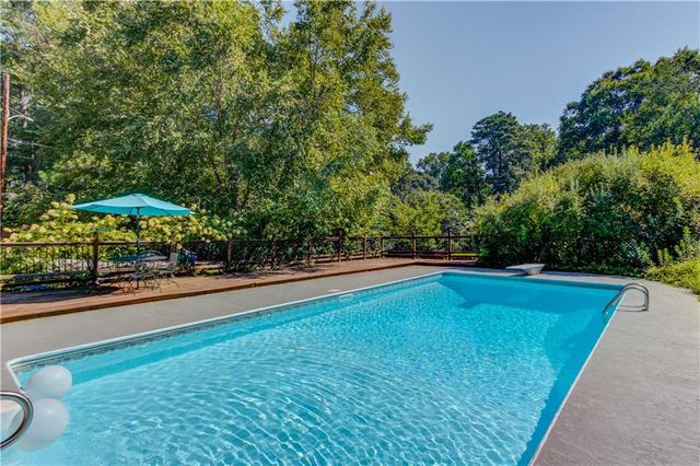 4594 Chamblee Tucker Road, Tucker, GA 30084