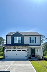 70 Umbrella Palm Drive, Hampstead, NC 28443