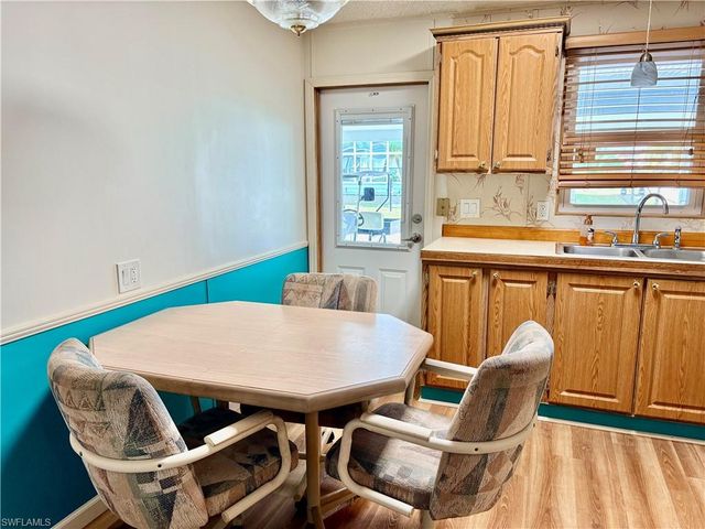 3142 Linwood DR, North Fort Myers, FL 33917