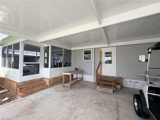 3142 Linwood DR, North Fort Myers, FL 33917