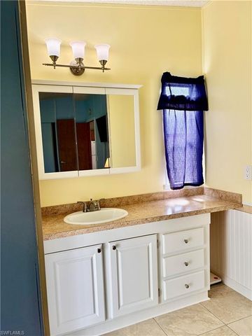 3142 Linwood DR, North Fort Myers, FL 33917