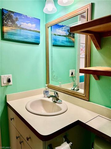 3142 Linwood DR, North Fort Myers, FL 33917