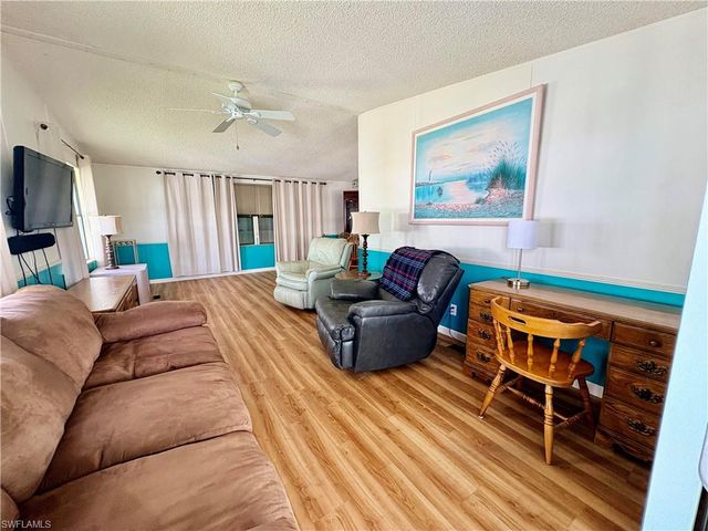 3142 Linwood DR, North Fort Myers, FL 33917