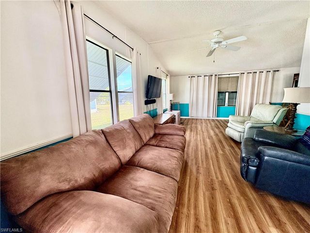 3142 Linwood DR, North Fort Myers, FL 33917