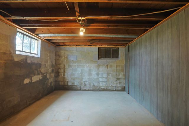 2016 Avon Street, Saginaw, MI 48602