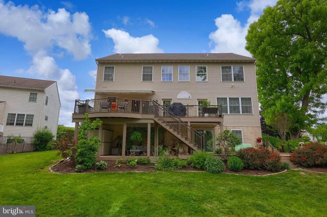 238 HEATHERSTONE WAY, Lancaster, PA 17601