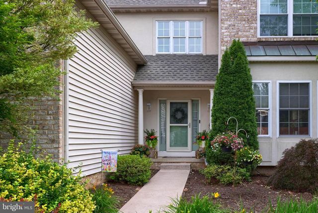238 HEATHERSTONE WAY, Lancaster, PA 17601