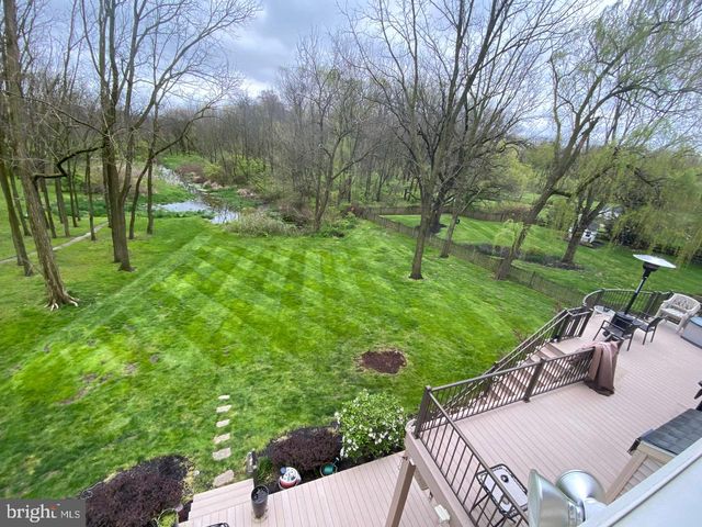 238 HEATHERSTONE WAY, Lancaster, PA 17601