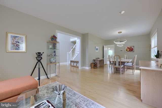 238 HEATHERSTONE WAY, Lancaster, PA 17601