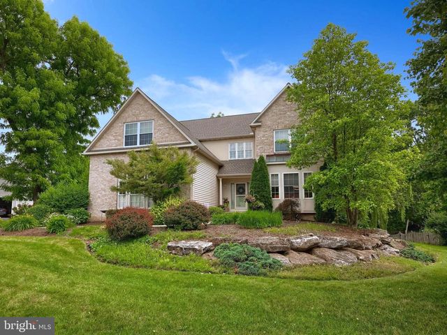 238 HEATHERSTONE WAY, Lancaster, PA 17601