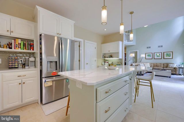 238 HEATHERSTONE WAY, Lancaster, PA 17601