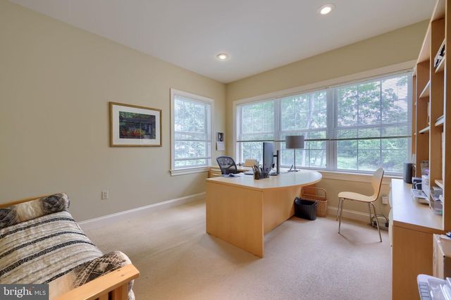 238 HEATHERSTONE WAY, Lancaster, PA 17601