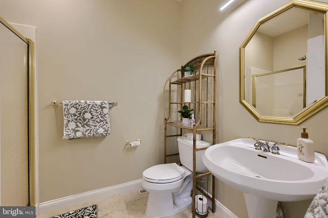238 HEATHERSTONE WAY, Lancaster, PA 17601