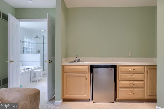 238 HEATHERSTONE WAY, Lancaster, PA 17601