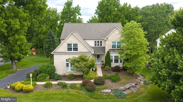 238 HEATHERSTONE WAY, Lancaster, PA 17601