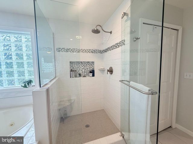 238 HEATHERSTONE WAY, Lancaster, PA 17601