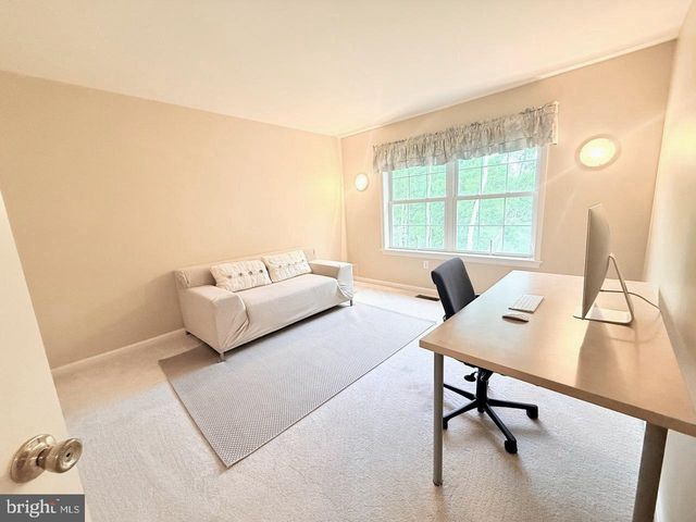 238 HEATHERSTONE WAY, Lancaster, PA 17601